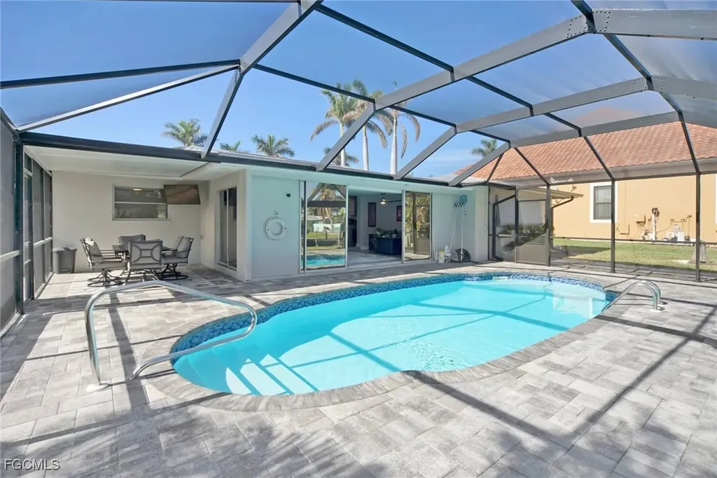 5343 Del Monte Court Cape Coral FL 33904