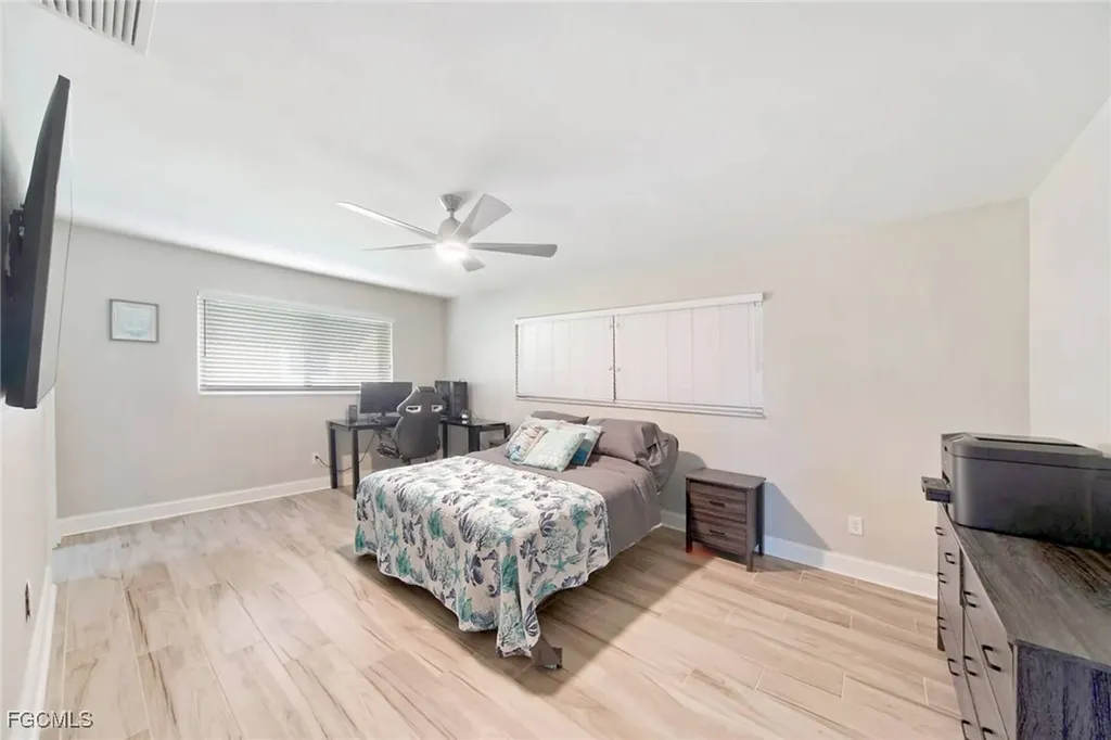 5343 Del Monte Court Cape Coral FL 33904