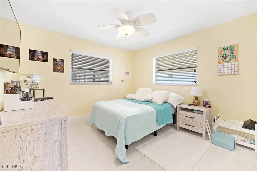 5343 Del Monte Court Cape Coral FL 33904