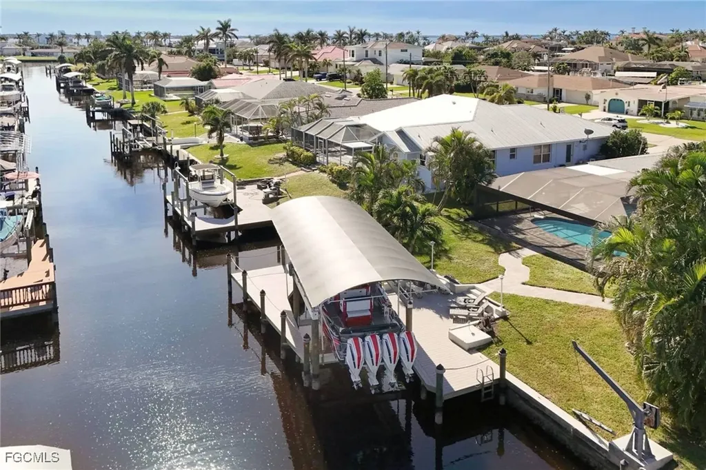 5343 Del Monte Court Cape Coral FL 33904