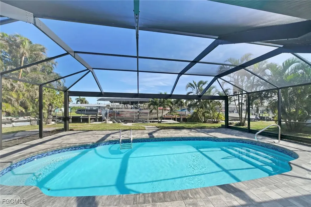 5343 Del Monte Court Cape Coral FL 33904