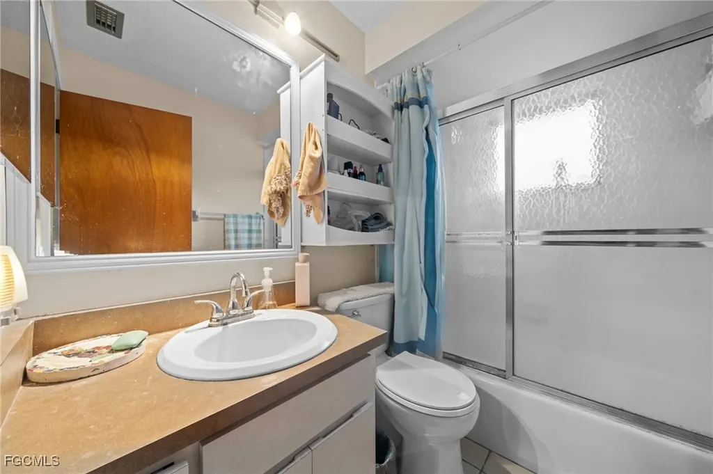 1501 SE 19th Lane Cape Coral FL 33990