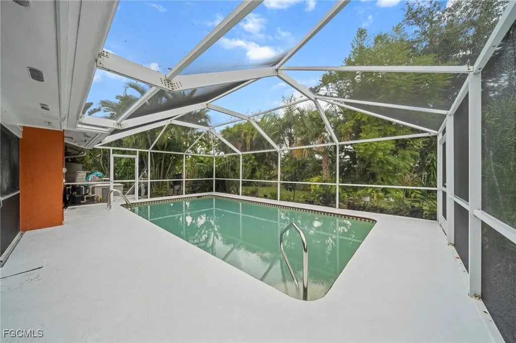 1501 SE 19th Lane Cape Coral FL 33990