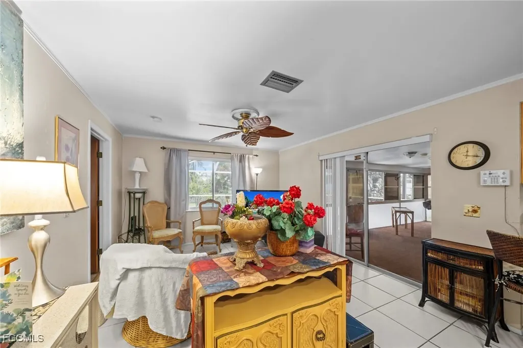 1501 SE 19th Lane Cape Coral FL 33990