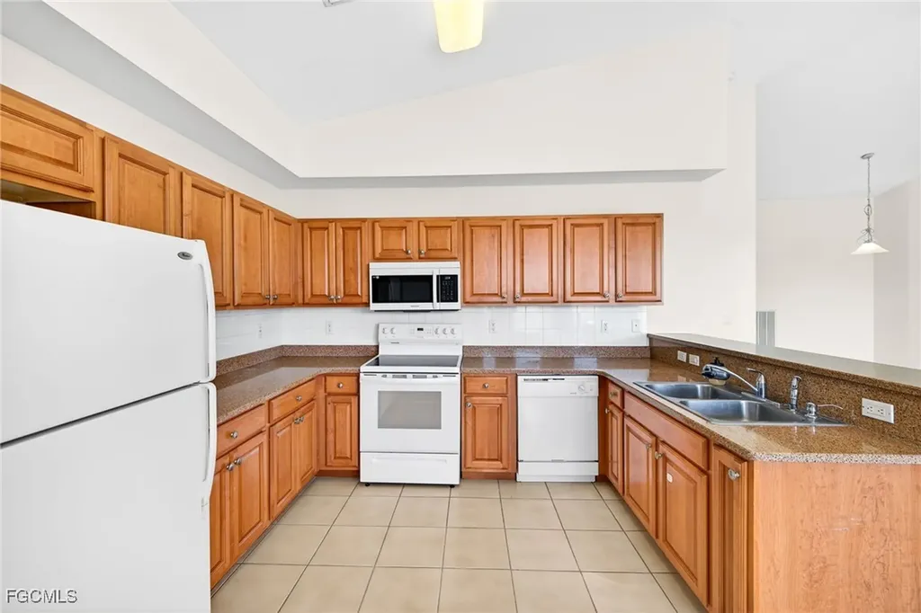 11865 Bayport Lane Fort Myers FL 33908