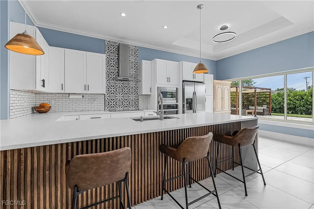 2322 Trafalgar Parkway Cape Coral FL 33991