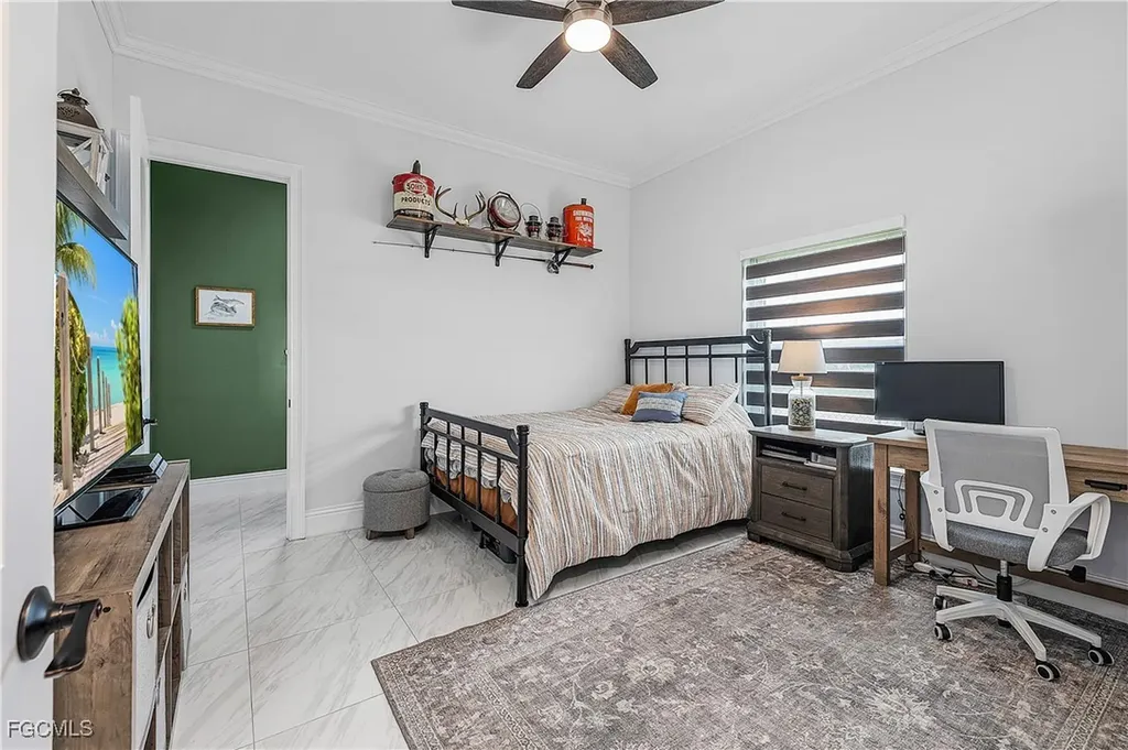 2322 Trafalgar Parkway Cape Coral FL 33991