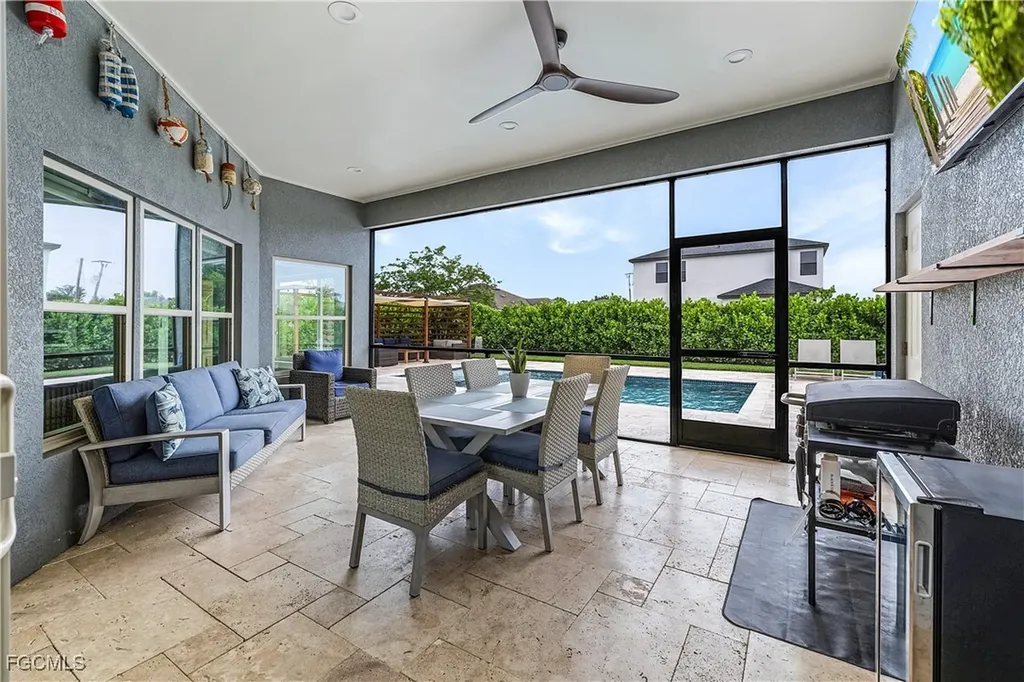 2322 Trafalgar Parkway Cape Coral FL 33991