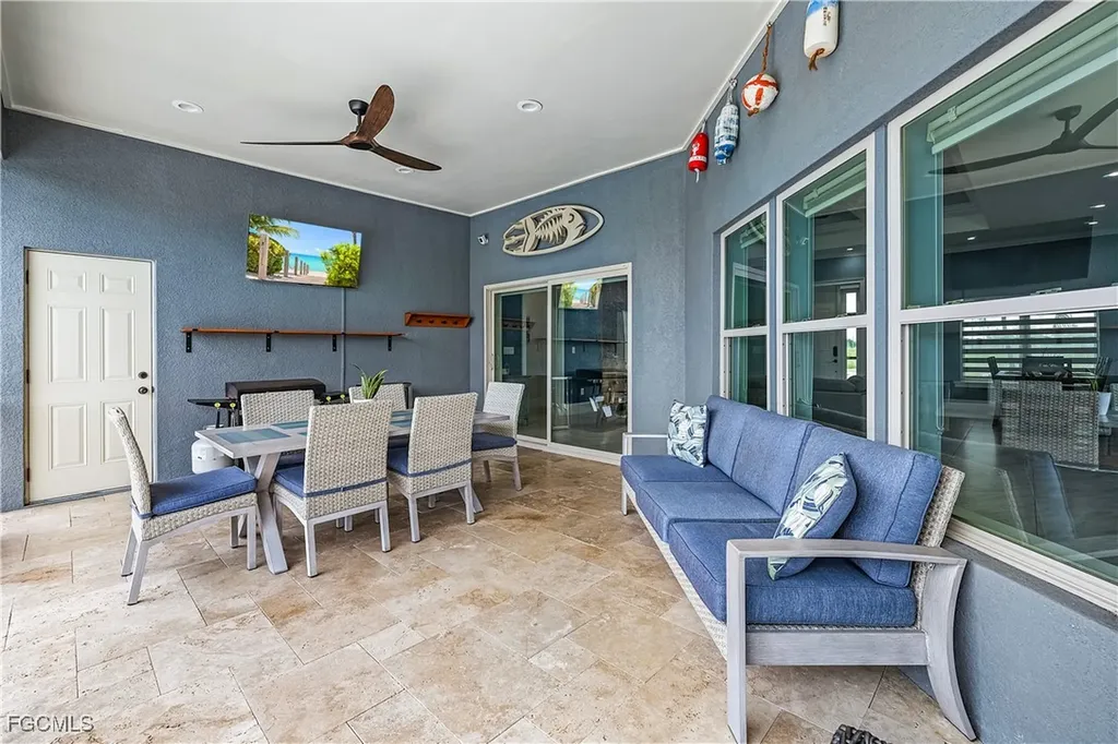 2322 Trafalgar Parkway Cape Coral FL 33991