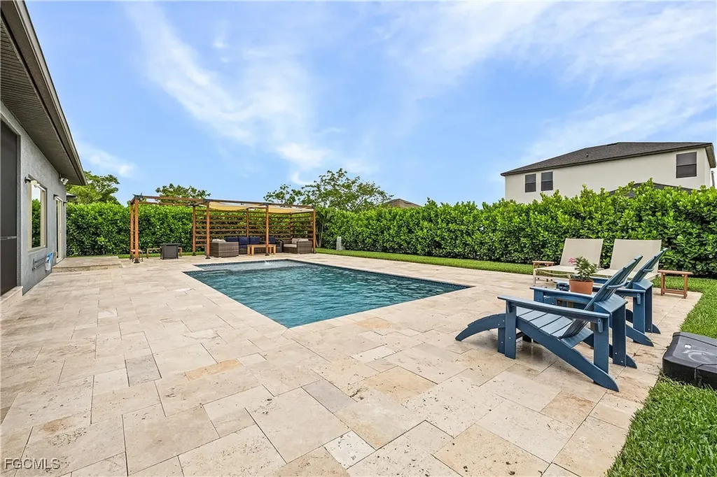 2322 Trafalgar Parkway Cape Coral FL 33991