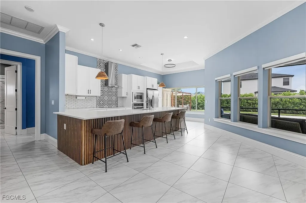 2322 Trafalgar Parkway Cape Coral FL 33991