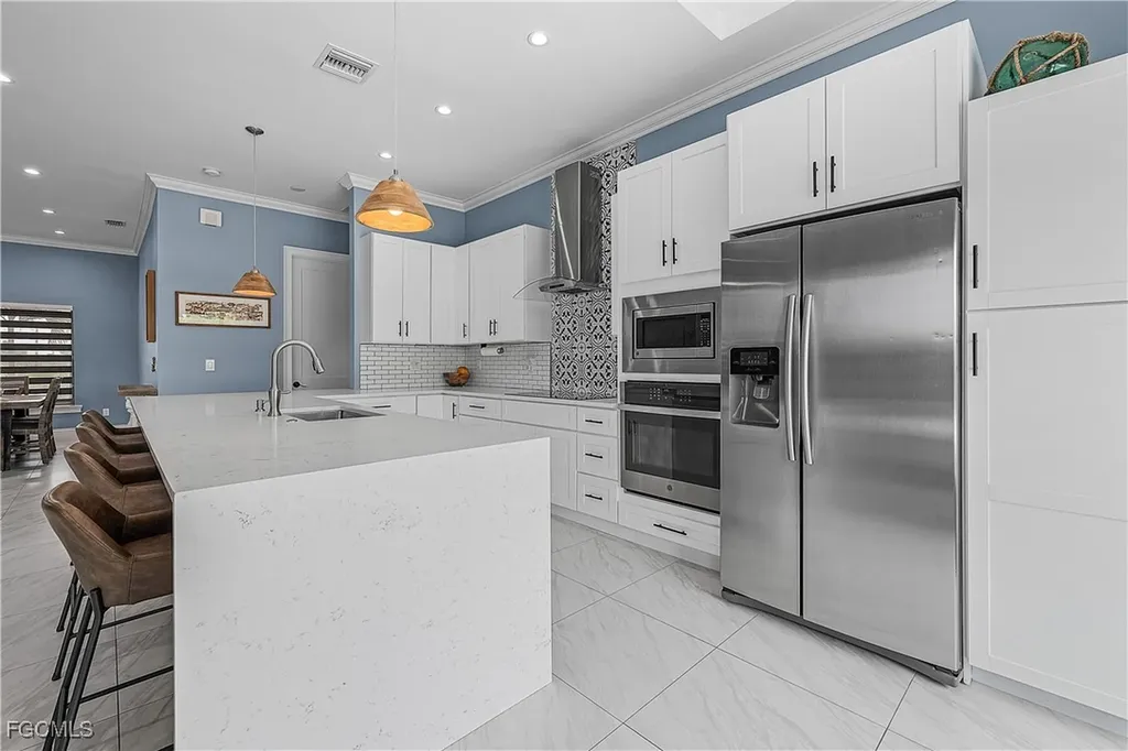 2322 Trafalgar Parkway Cape Coral FL 33991