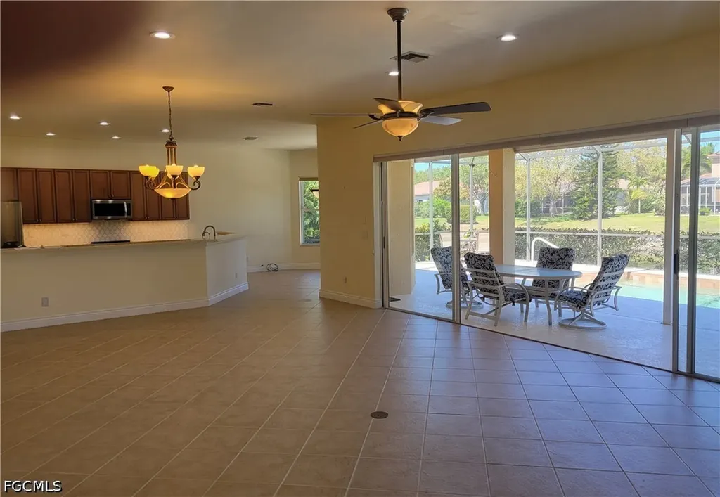 8429 Laurel Lakes Boulevard Naples FL 34119