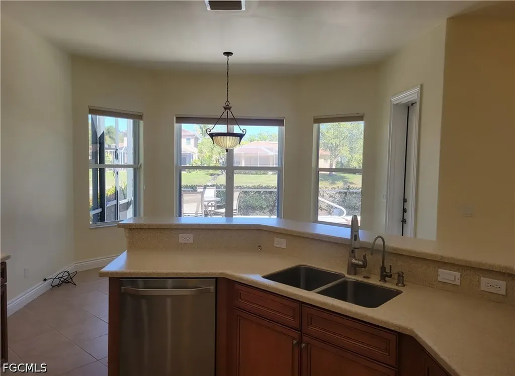 8429 Laurel Lakes Boulevard Naples FL 34119