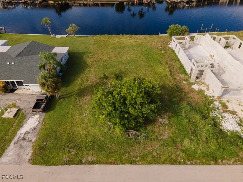 3806 SE 12th Avenue Cape Coral FL 33904