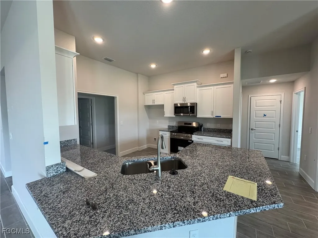 3304 NW 6th Terrace Cape Coral FL 33993