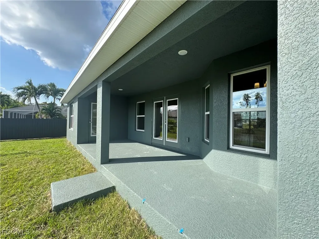 3304 NW 6th Terrace Cape Coral FL 33993