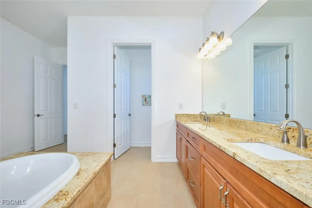 1906 SW 30th Terrace Cape Coral FL 33914