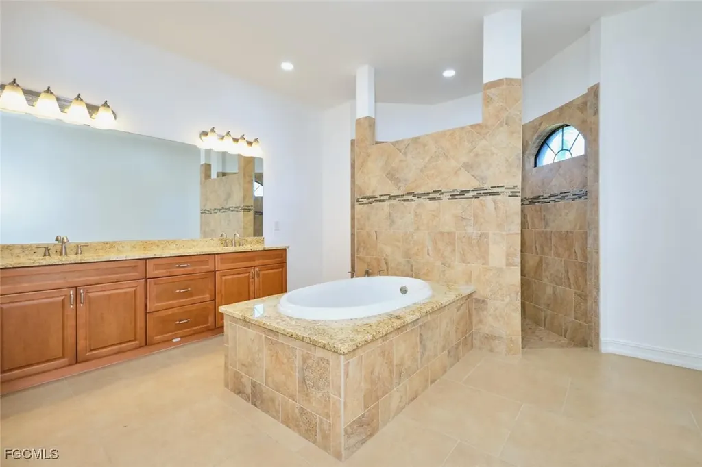 1906 SW 30th Terrace Cape Coral FL 33914
