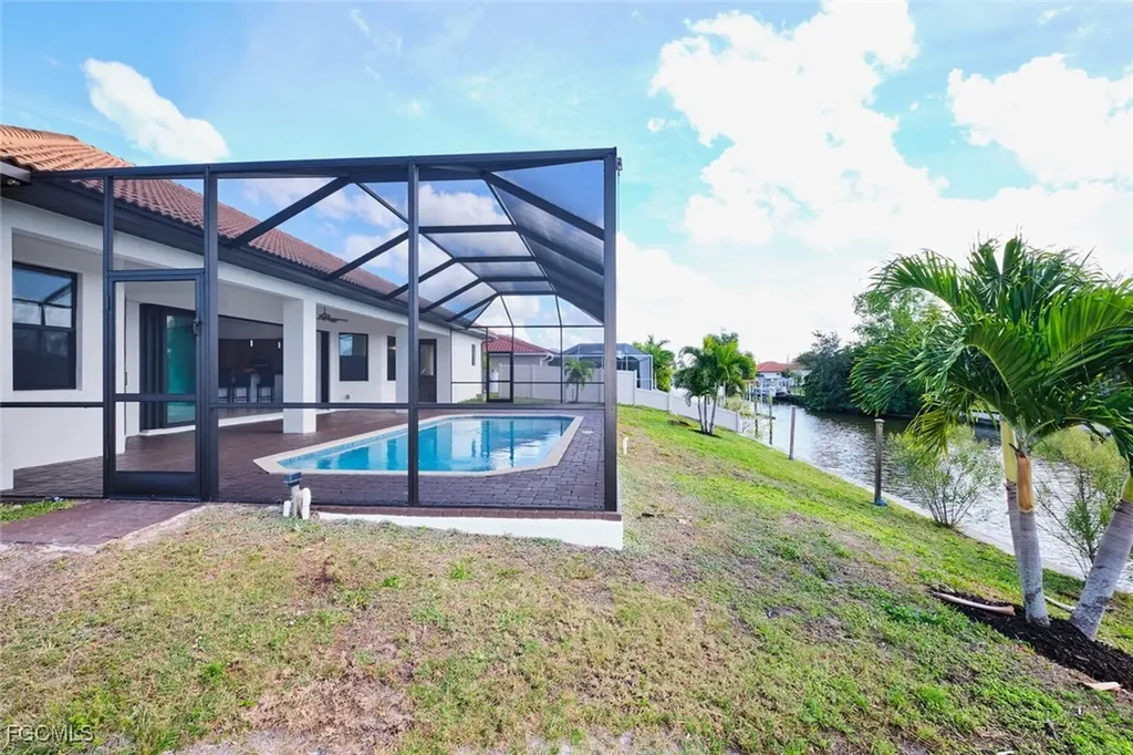 1906 SW 30th Terrace Cape Coral FL 33914