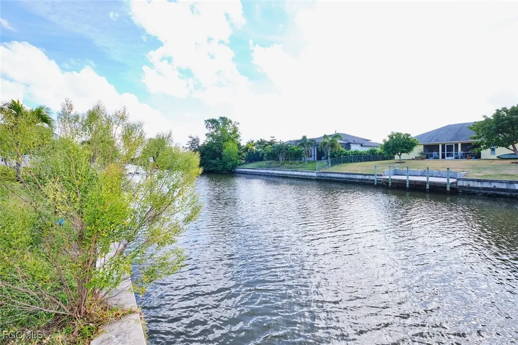 1906 SW 30th Terrace Cape Coral FL 33914