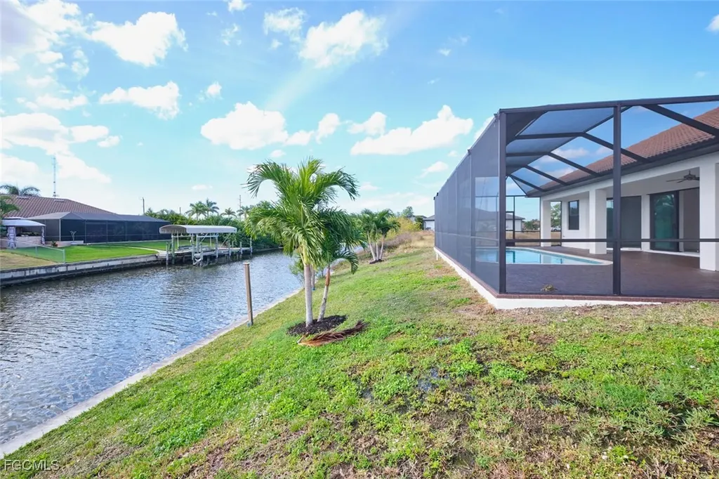 1906 SW 30th Terrace Cape Coral FL 33914