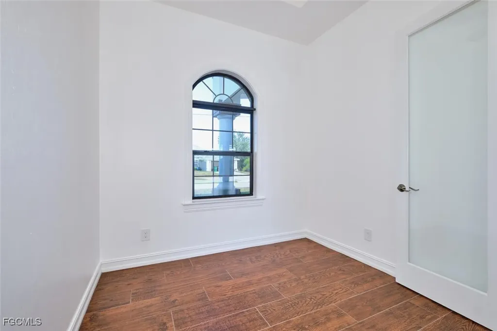 1906 SW 30th Terrace Cape Coral FL 33914