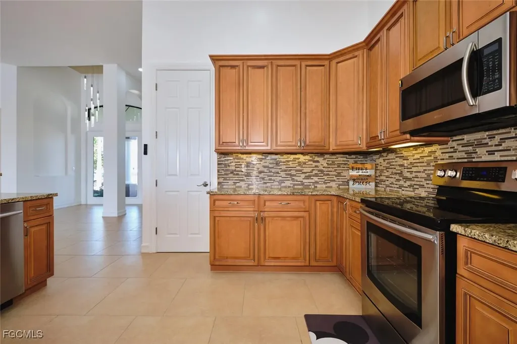 1906 SW 30th Terrace Cape Coral FL 33914