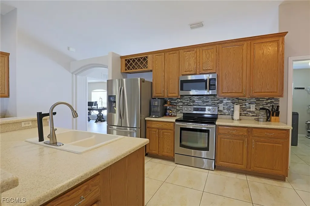 2452 Nature Pointe Loop Fort Myers FL 33905