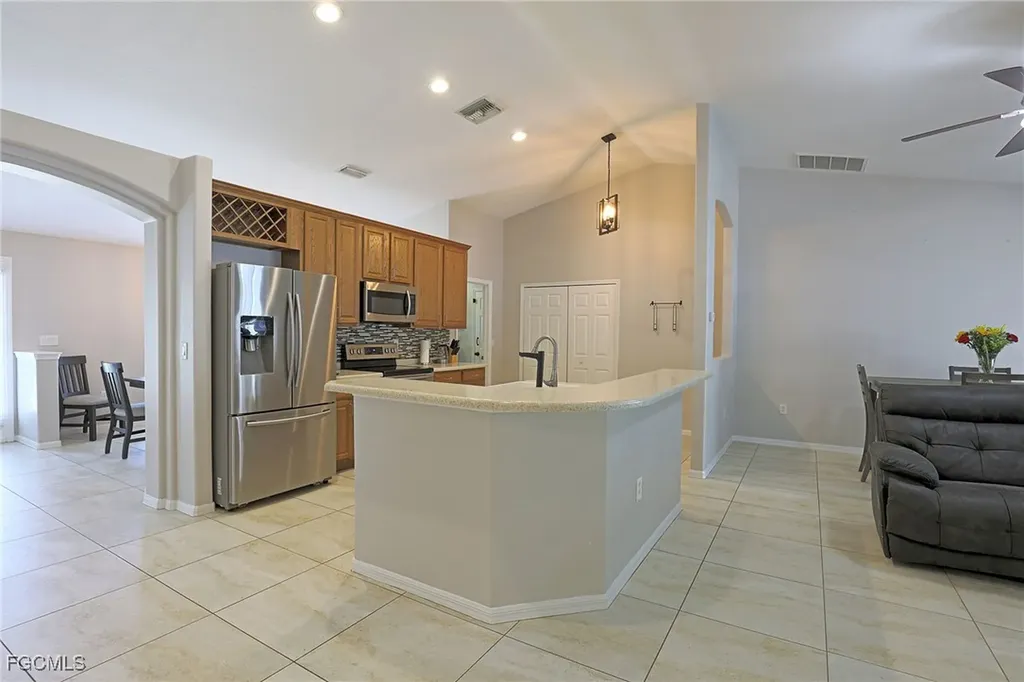 2452 Nature Pointe Loop Fort Myers FL 33905
