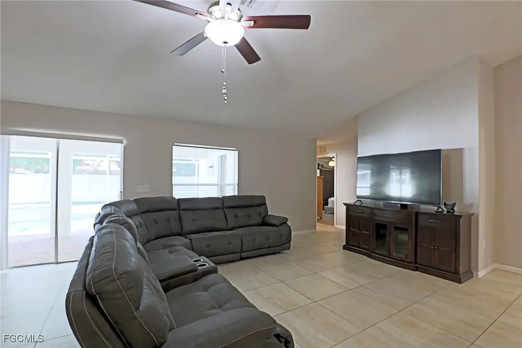 2452 Nature Pointe Loop Fort Myers FL 33905