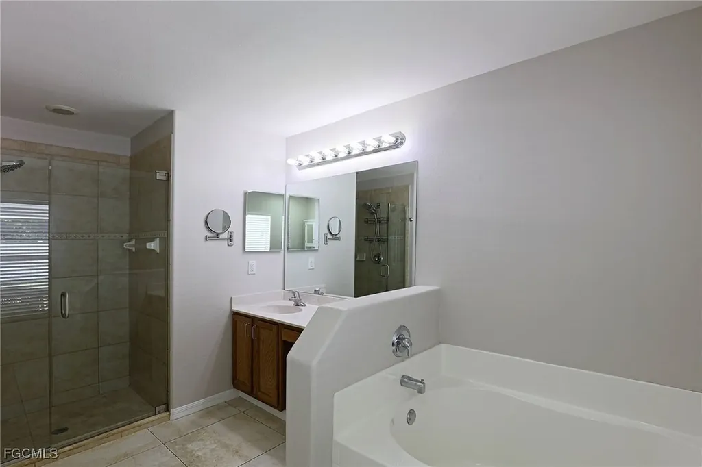 2452 Nature Pointe Loop Fort Myers FL 33905