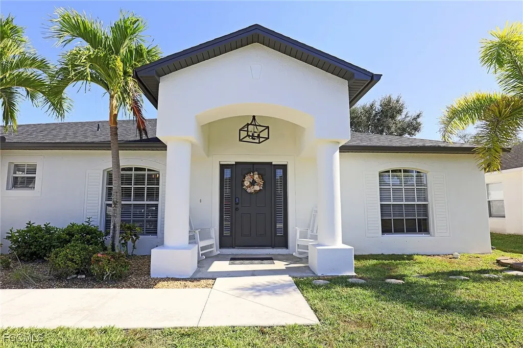 2452 Nature Pointe Loop Fort Myers FL 33905