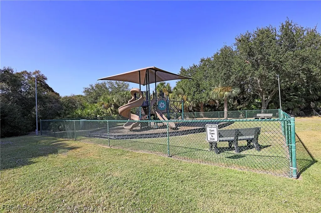2452 Nature Pointe Loop Fort Myers FL 33905