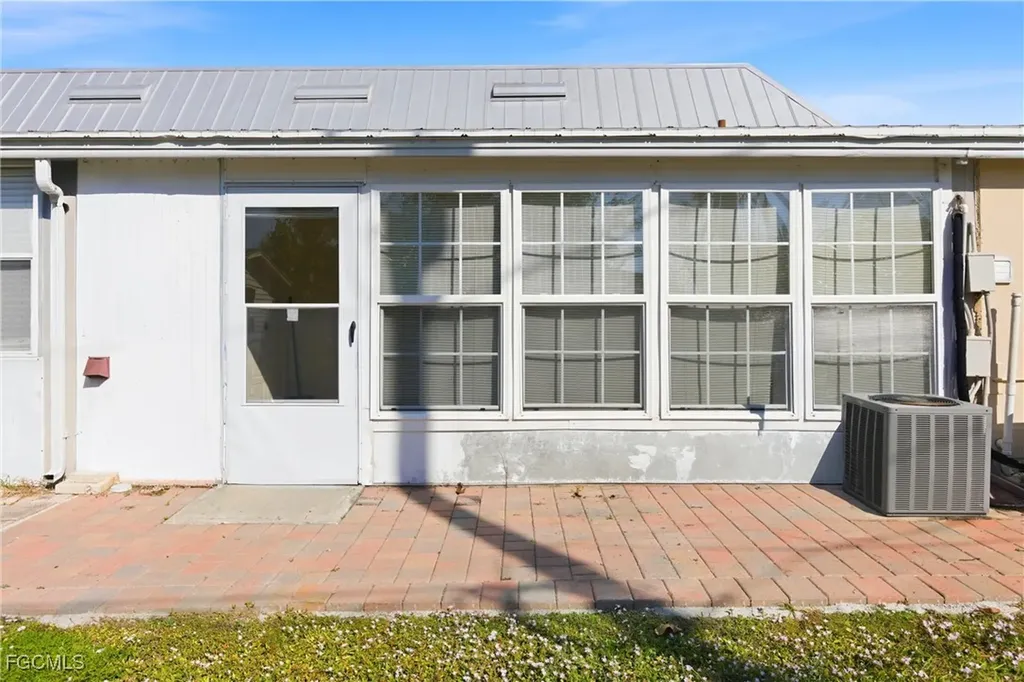 5725 Genesee Parkway Bokeelia FL 33922