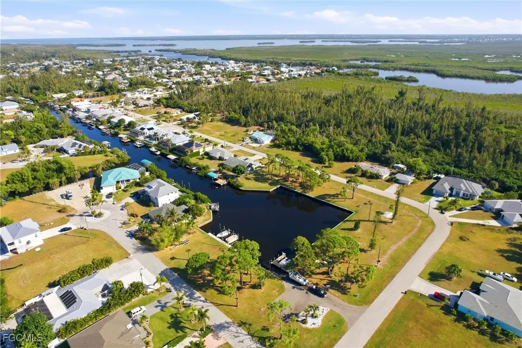 5725 Genesee Parkway Bokeelia FL 33922