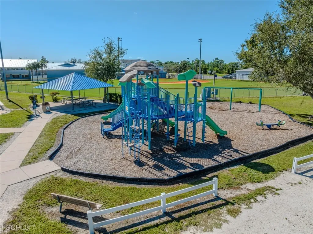 5725 Genesee Parkway Bokeelia FL 33922