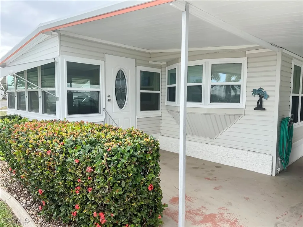 301 Dillard Avenue Fort Myers FL 33908