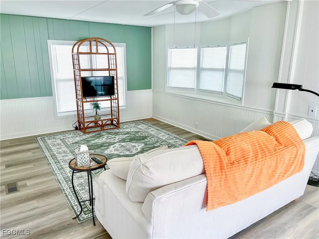 301 Dillard Avenue Fort Myers FL 33908