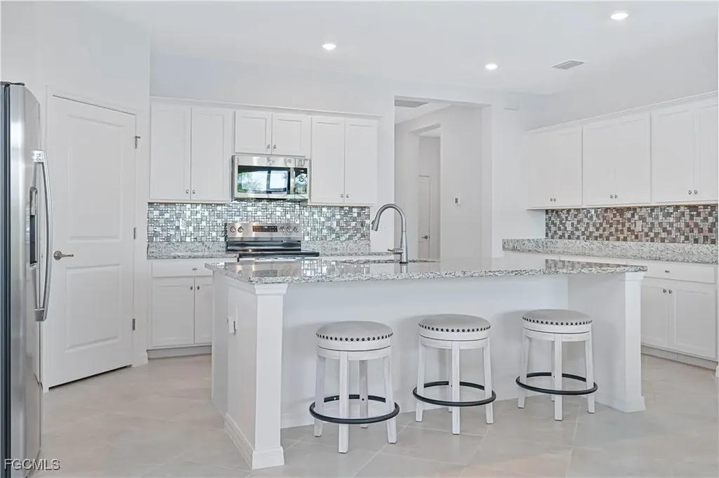 4000 Sweet Alyssum Terrace Alva FL 33920