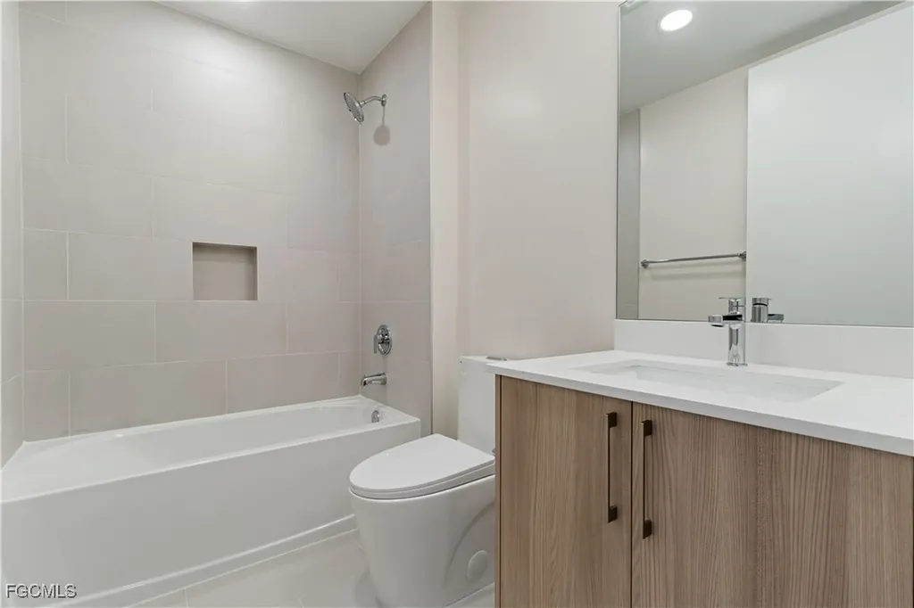 26600 Rosewood Pointe Drive Bonita Springs FL 34135