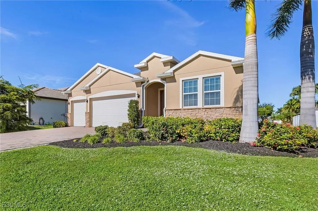 2509 SW 52nd Lane Cape Coral FL 33914