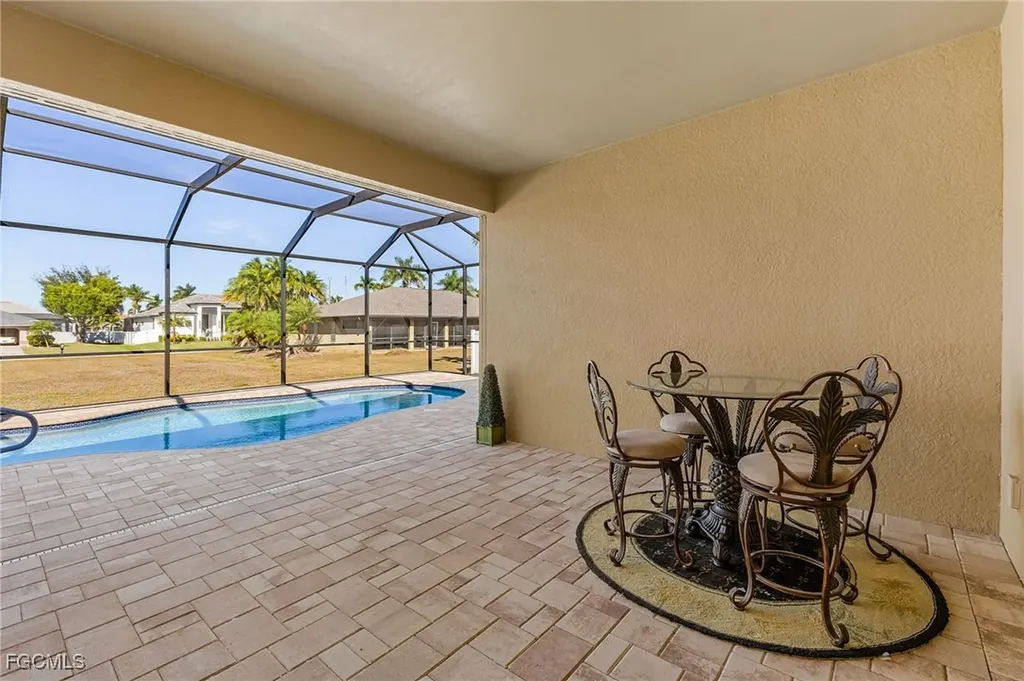 2509 SW 52nd Lane Cape Coral FL 33914