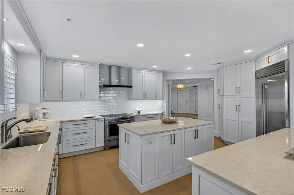 2549 W Gulf Drive Sanibel FL 33957