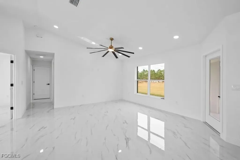 14461 SE 80th Street Morriston FL 32668