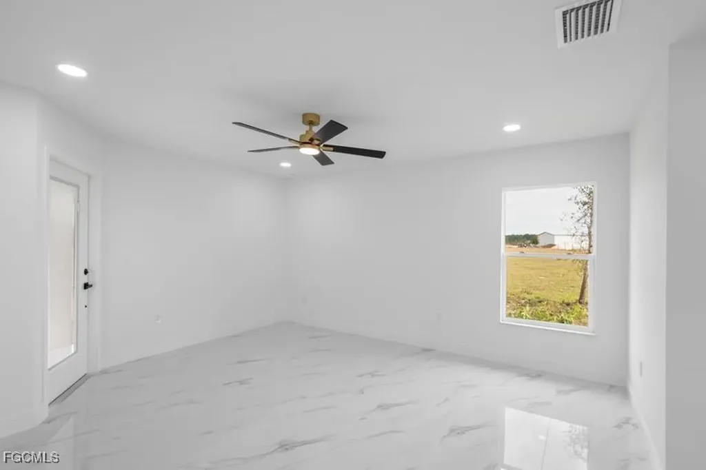 14461 SE 80th Street Morriston FL 32668
