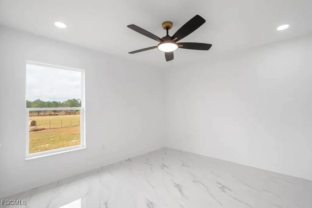 14461 SE 80th Street Morriston FL 32668