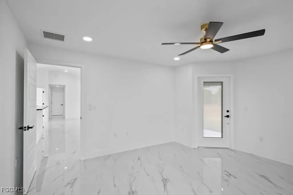 14461 SE 80th Street Morriston FL 32668