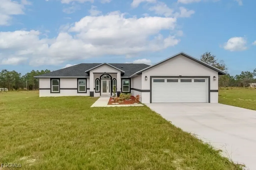 14461 SE 80th Street Morriston FL 32668