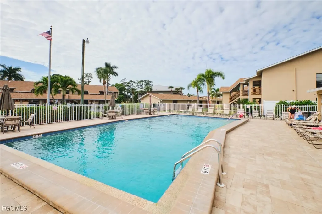 15370 Transit Court North Fort Myers FL 33917